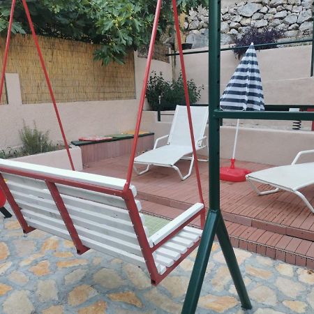Big And Spacious Apartment In The Heart Of Omiš Extérieur photo