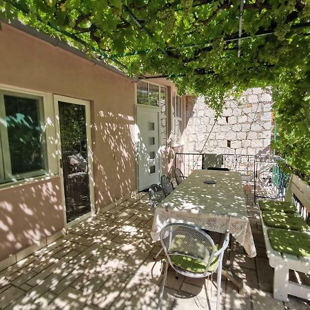 Big And Spacious Apartment In The Heart Of Omiš Extérieur photo