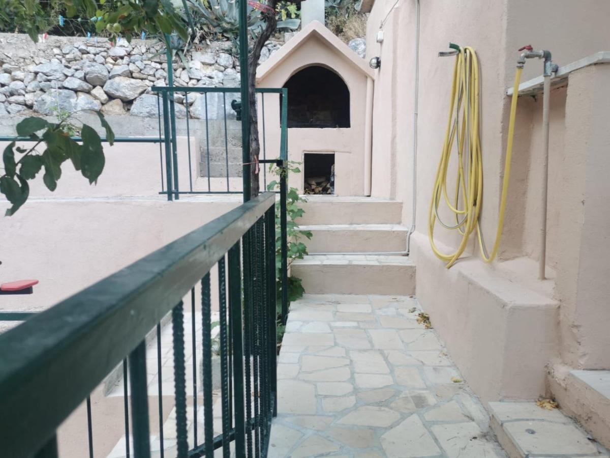 Big And Spacious Apartment In The Heart Of Omiš Extérieur photo