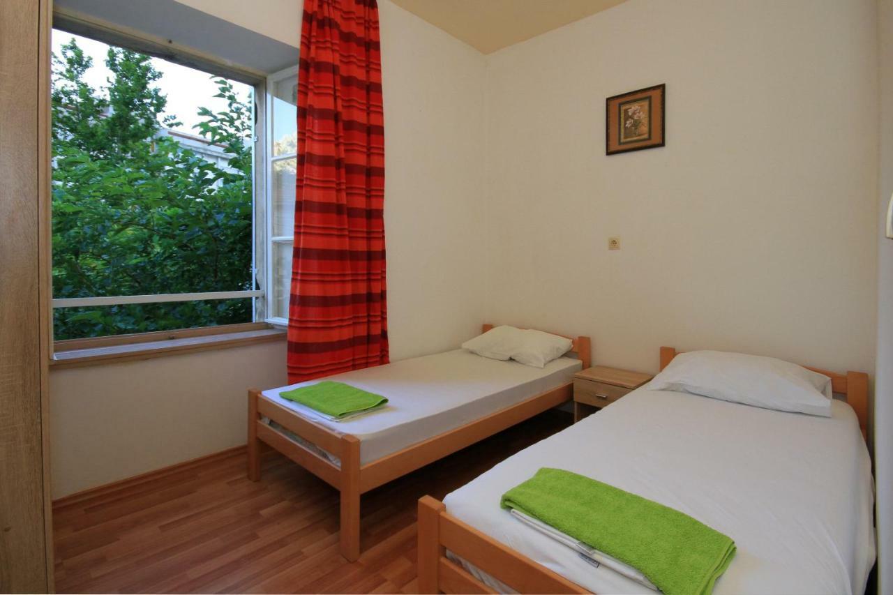 Big And Spacious Apartment In The Heart Of Omiš Extérieur photo